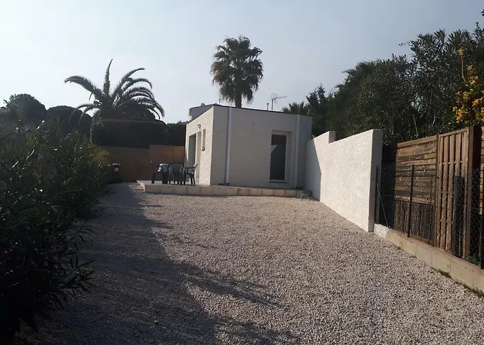 Le Cube Cassiopee Casa de Férias *